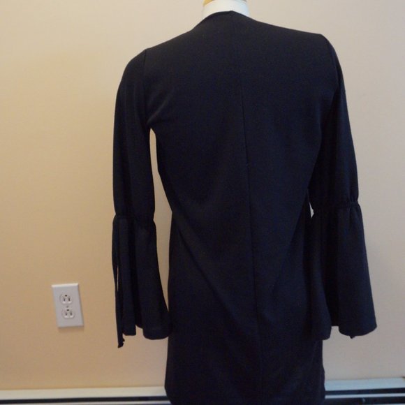 Little black dress - Picture 2 of 3